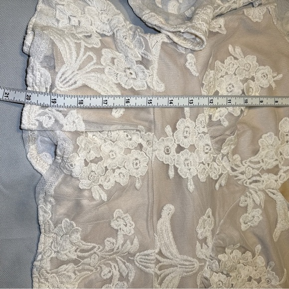 Amber Shu Babydoll Romantic Fairycore Lace Ruffle Blouse Size Large Embroidered - Picture 5 of 7